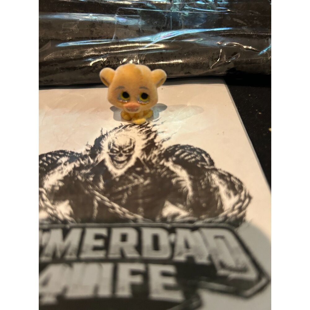 Disney Doorables Series 2 Simba 2-Inch Special Edition Minifigure [Flocked Loose